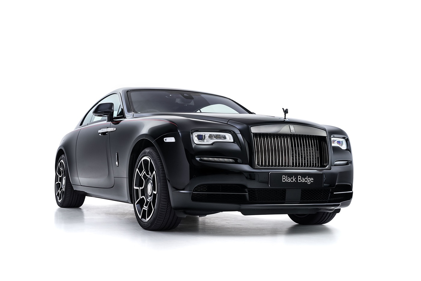 Rolls Royce Wraith черный