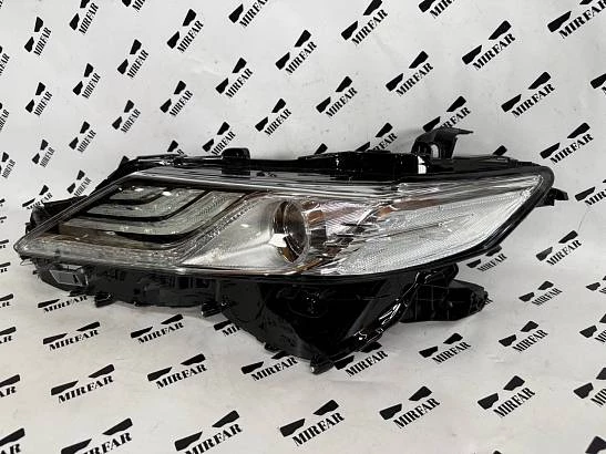 Фара левая Toyota Camry V70 2021