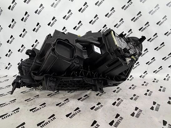 Фара правая BMW X5/X6 G05/G06 2023