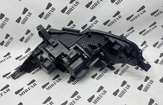 Правый корпус фары Nissan Qashqai 2 2013-2019 LED