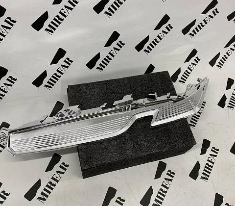 Верхняя маска (Chrome) левой фары BMW 5er G30 2020-н.в. Adaptive LED