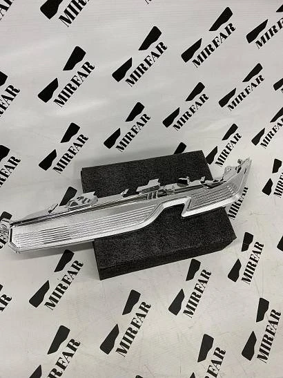 Верхняя маска (Chrome) левой фары BMW 5er G30 2020-н.в. Adaptive LED