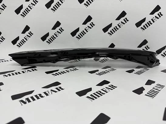 Левое стекло ДХО BMW 7 series G70 2022-2026 BASE