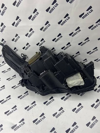 Фара левая Land Rover Range Rover Vogue 4 2012-2017