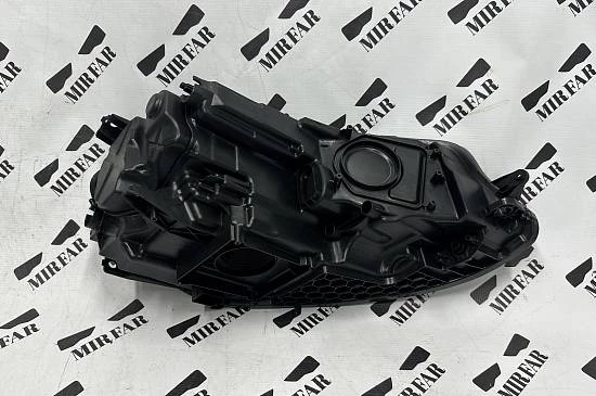 Левый корпус фары Volkswagen Golf 7 2017-2020 Led