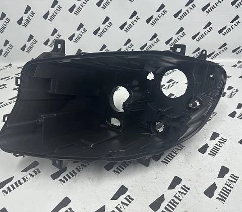 Левый корпус фары Mercedes-Benz Sprinter w907 2019- Halogen