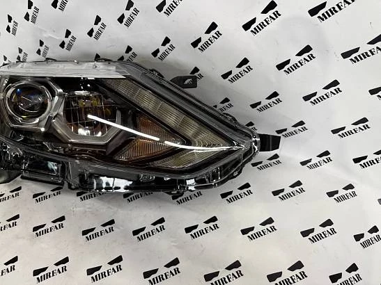 Фара передняя правая Nissan Qashqai j11 (2013-2019) LED