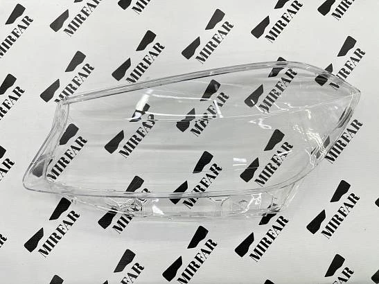 Левое стекло фары Mercedes-Benz A klasse w176 2012-2015 Дорестайлинг 