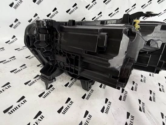 Фара правая BMW X5/X6 G05/G06 2023
