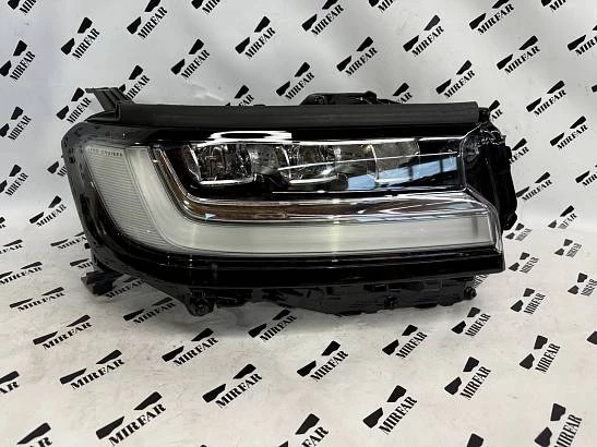 Фара правая Toyota Land Cruiser J300 2021