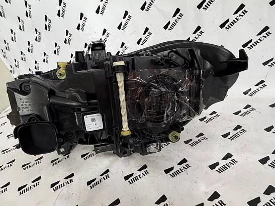 Фара правая BMW X5/X6 G05/G06 2023