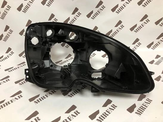 Правый корпус фары Mercedes-Benz C klasse w204 2006-2011