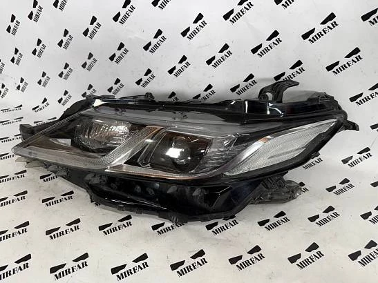 Фара левая Toyota Camry V70 2018