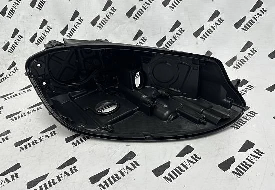 Правый корпус фары Volkswagen Golf 7 2017-2020 Led
