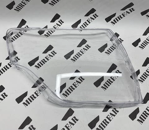 Правое стекло фары Mitsubishi Pajero IV 2006-2021