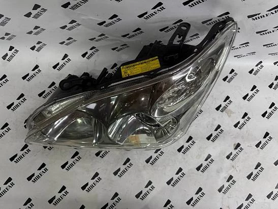 Фара левая Lexus RX300/350 адаптивная 2003-2008