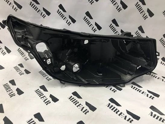 Правый корпус фары Land Rover Discovery 5 2016-2021 FULL LED