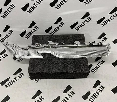 Верхняя маска (Chrome) правой фары BMW 5er G30 2020-н.в. Adaptive LED