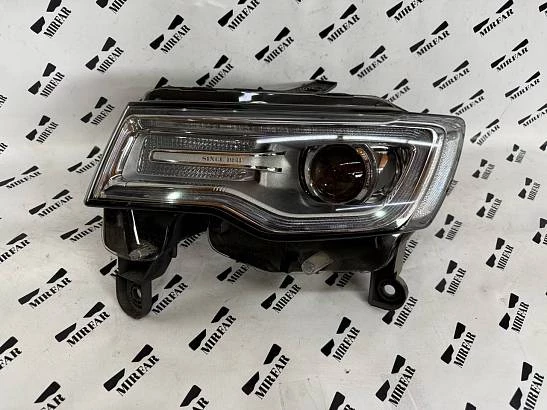 Фара левая Jeep Grand Cherokee WK2 2013