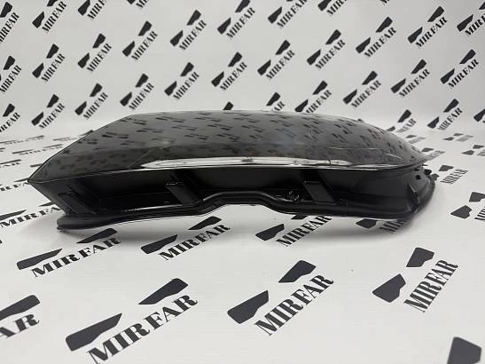 Левое стекло фары Volkswagen Tiguan 2016-2020 LED