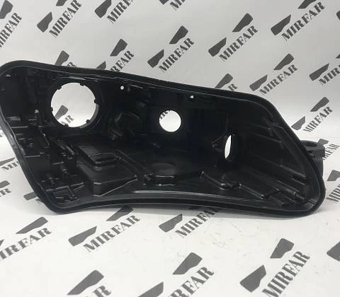 Правый корпус фары Skoda Superb 3 2015-2019 Xenon AFS