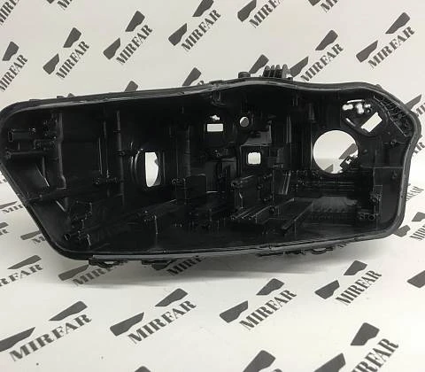 Левый корпус фары BMW X5/X6 G05 G06 2018-2023 Б/У