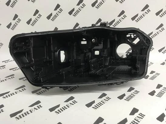 Левый корпус фары BMW X5/X6 G05 G06 2018-2023 Б/У