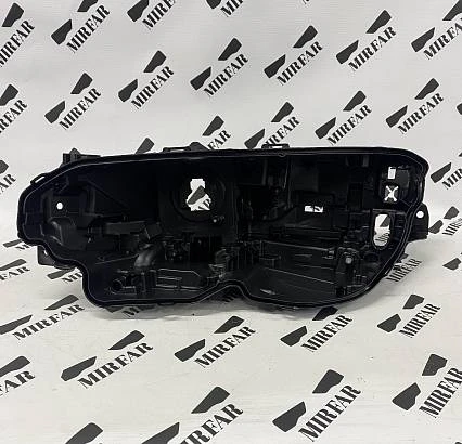 Левый корпус фары Volvo S90 II 2016-2020