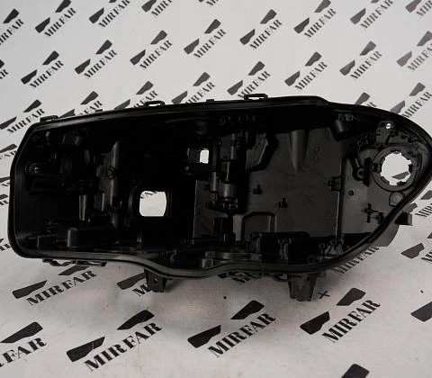 Левый корпус фары BMW X3/X4 G01 G02 2017-2021 LED