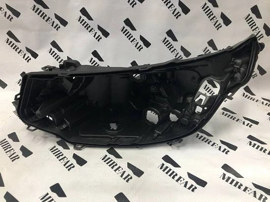 Левый корпус фары Land Rover Discovery 5 2016-2021 Full LED
