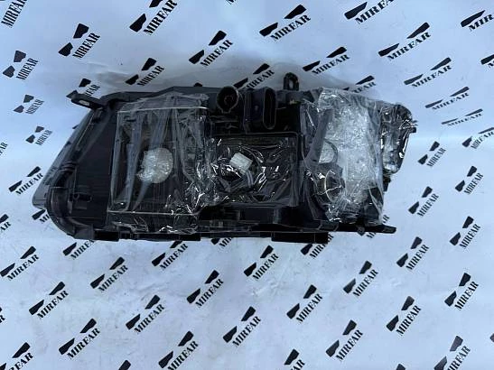 Audi Q5 фара правая ксенон (2012-2017)