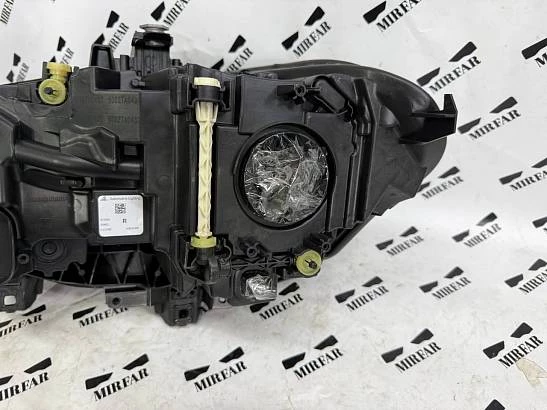 Фара правая BMW X5/X6 G05/G06 2023