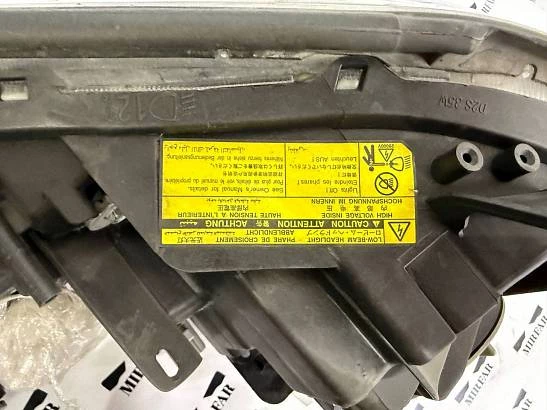 Фара передняя правая RX400h 2005 - 2008