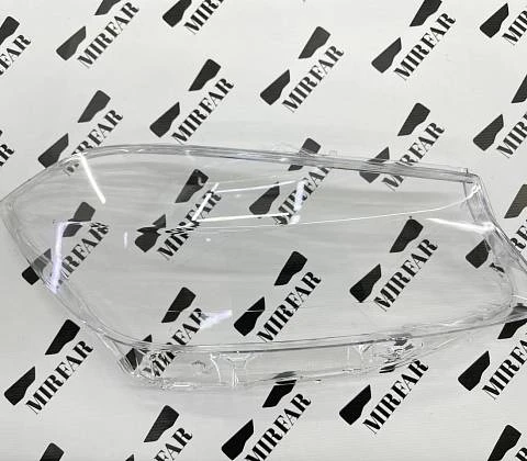 Правое стекло фары Mercedes-Benz A klasse w176 2012-2015 Дорестайлинг