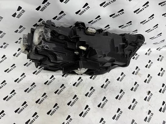 Фара левая Audi A4 B9 2015-2019