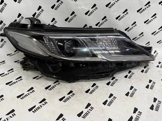 Фара правая Toyota Camry V70 2018