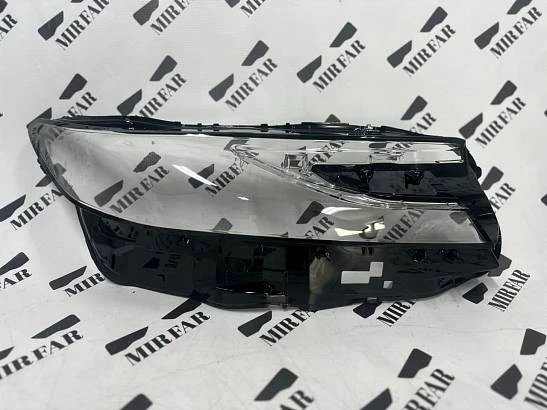 Правое стекло фары Toyota Camry XV80 2023-н.в.