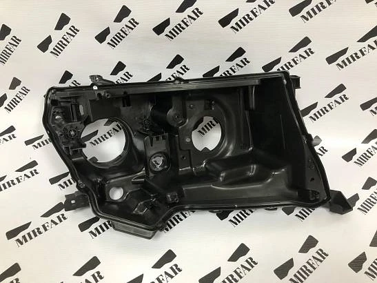 Правый корпус фары Toyota Land Cruiser 200 2012-2015 Рестайлинг 1