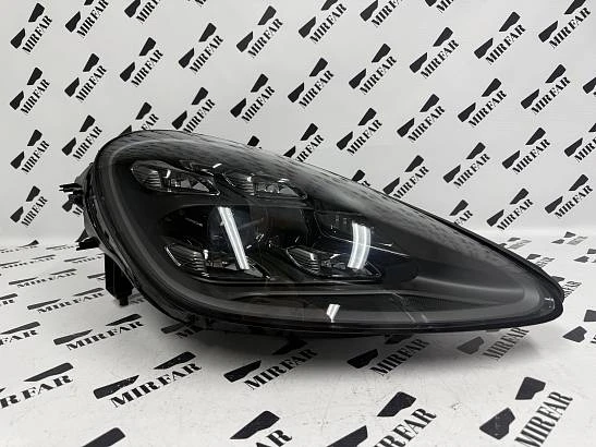 Фара правая Porsche Cayenne III 959 2017-2023 Matrix
