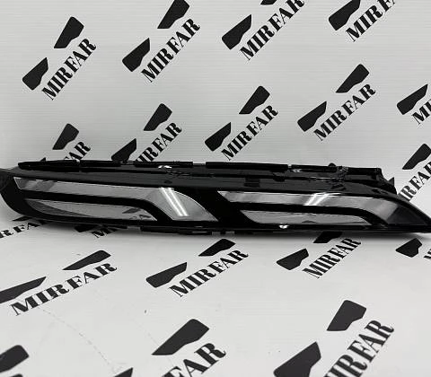 Правое стекло ДХО BMW 7 series G70 2022-2026 BASE