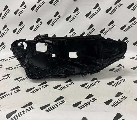 Правый корпус фары BMW 4 series G22 G23 2020-2025 Laser
