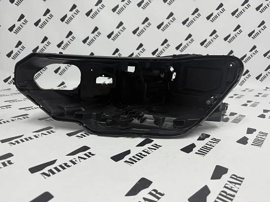 Левый корпус фары Volkswagen Passat B8 2015-2020 Full LED