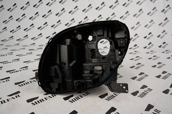 Левый корпус фары Smart Fortwo/Forfour III 2014-2024