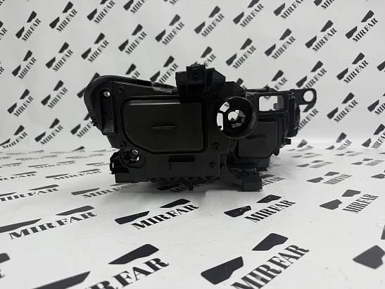 Левый корпус фары Volkswagen Passat B8 2015-2020 Full LED