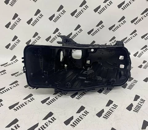 Левый корпус основной фары BMW 7 series G70 2022-2026