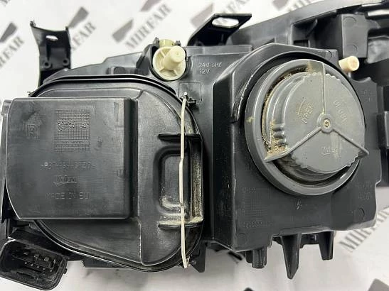 Фара правая BMW X1 E84 2012-2015 Рестайлинг