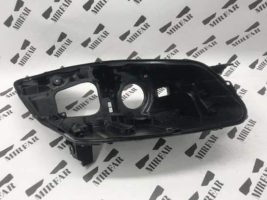 Правый корпус фары Ford Kuga II 2012-2016
