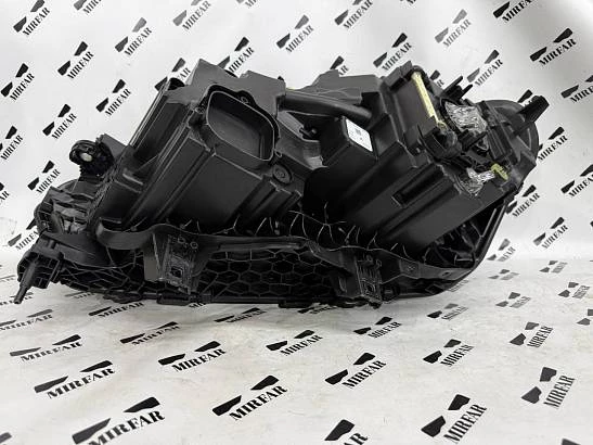 Фара правая BMW X5/X6 G05/G06 2023