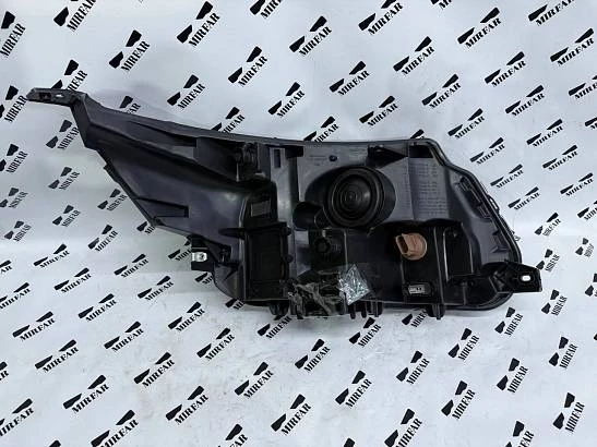 Фара левая Ford Explorer 5 (2015-2019) LED