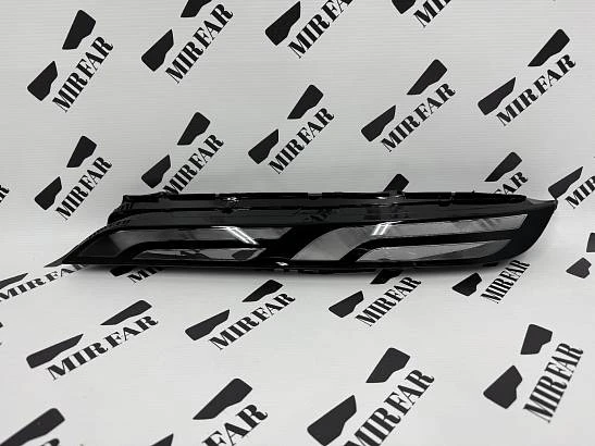 Левое стекло ДХО BMW 7 series G70 2022-2026 BASE